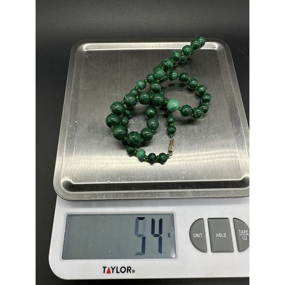 Vintage Carved Green Genuine Malachite Graduated Bead 20” Necklace - Picture 7 of 7